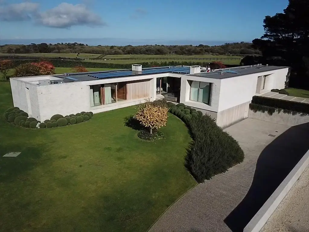 Oceanside-Roofing-Cape-Schanck-Architectural-roofing